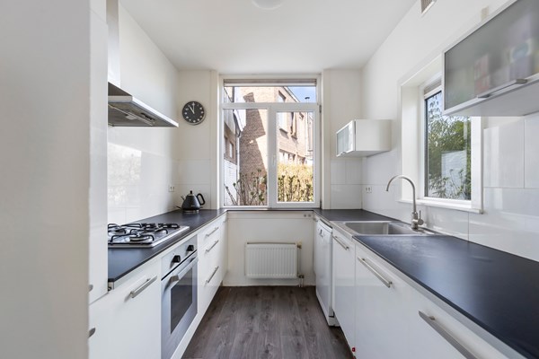 Medium property photo - Bilderdijkstraat 29, 3314 RB Dordrecht